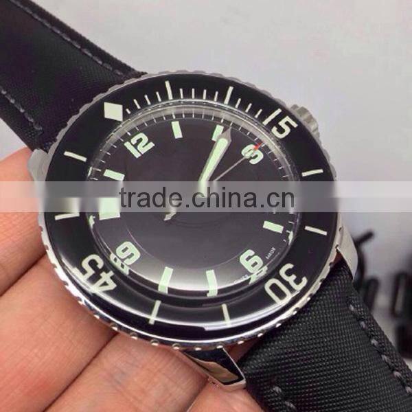 OEM/ODM Fashion silicone jelly watch