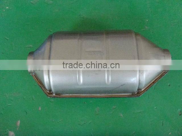 Factory Direct Made in China 1.0~3.0L universal catalytic converter for vehicles and cars/best price