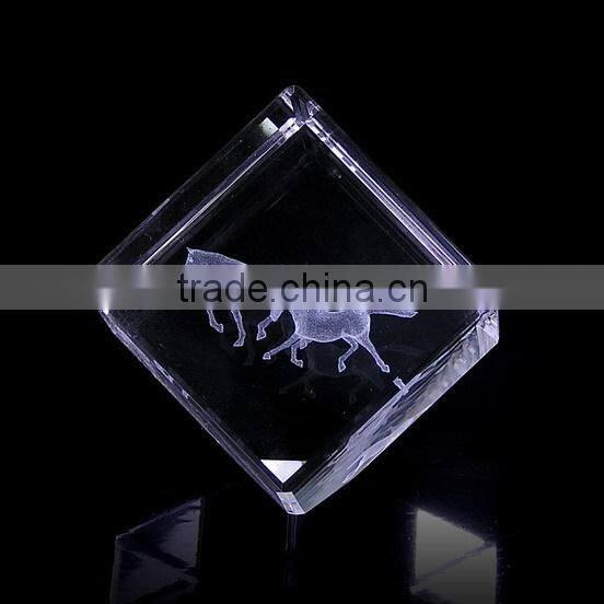 3d laser etched glass cube in china