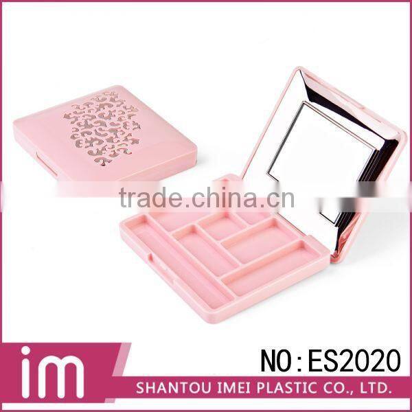Retangular pink pressed powder case with mirror
