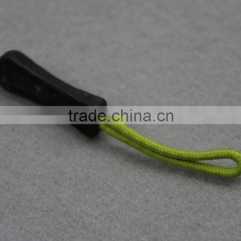hot sell !plastic fashion zipper puller
