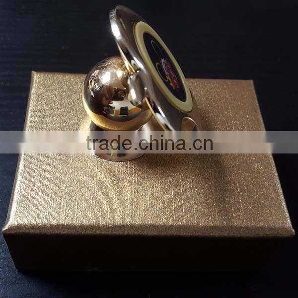 Hot sale 360 degree rotates car mount magnetic car phone holder