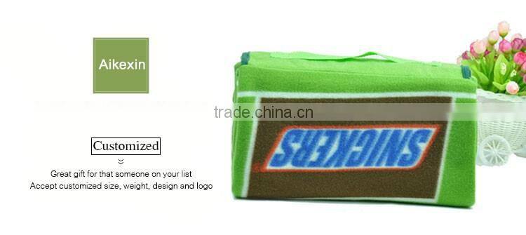 New Design Fold Up Waterproof Beach Blanket For Picnic