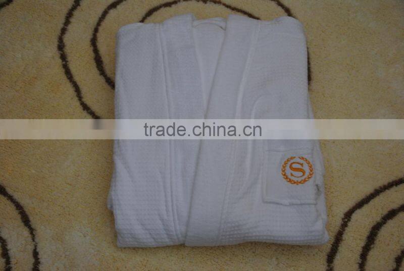 Cotton Waffle Velour Bathrobe Fancy Warm Sleepwear Hot Sale Hotel Bath Robe With Embroidery