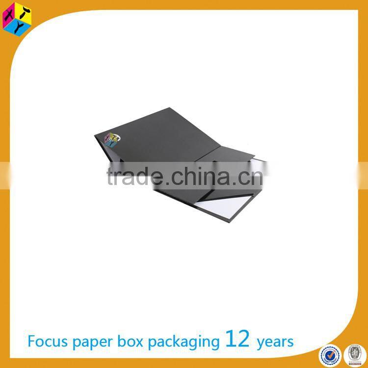 black foldable cardboard box with rope handle