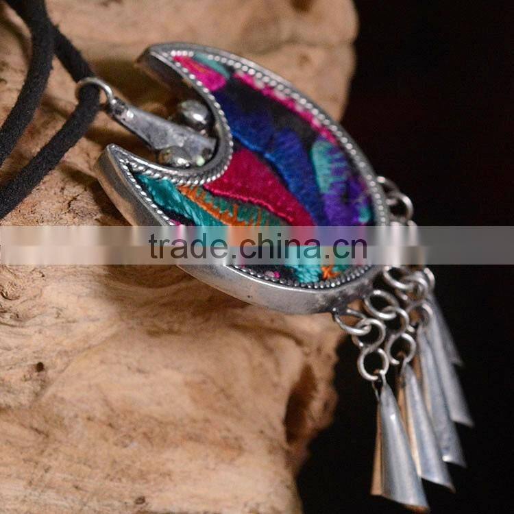China ethnic pendant necklace miao silver moon shape necklace pendant vintage