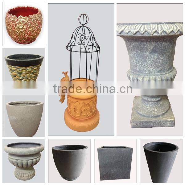 Stand Magnesia garden decoration sculpture, garden gnome