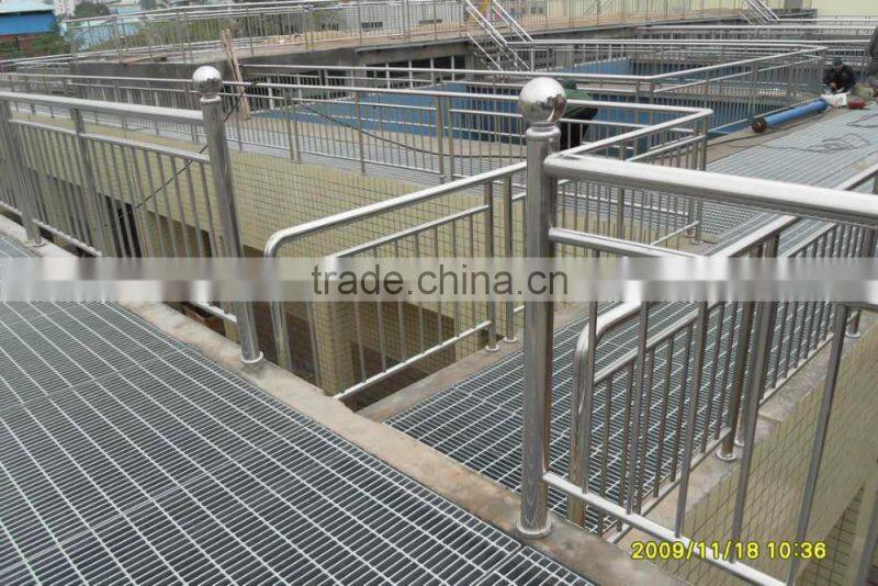 High quality standard weight durable and tough steel bar grating manufacturer