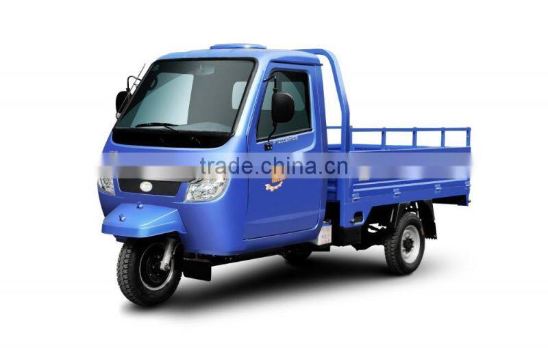 three wheel motor tricycle with closed cabin for cargo