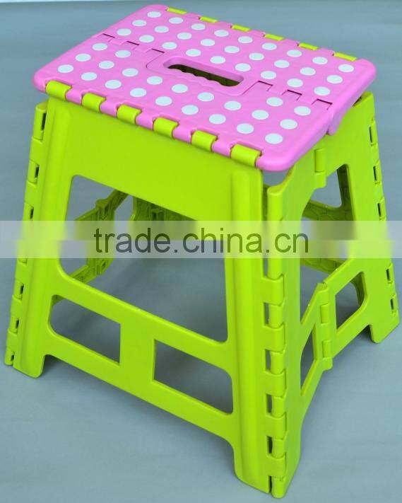 plastic lovely carton folded child chair