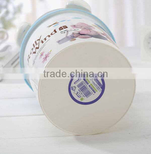 0260 Plastic Kitty Kitchen trash can with lid