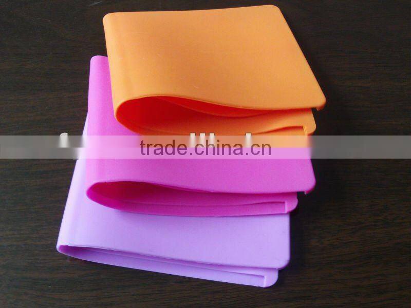 Portable fashion silicone glasses case for kids