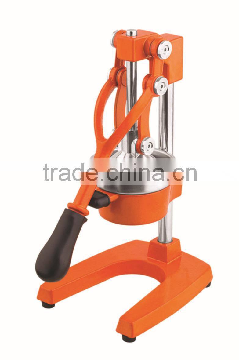 Juicer machine