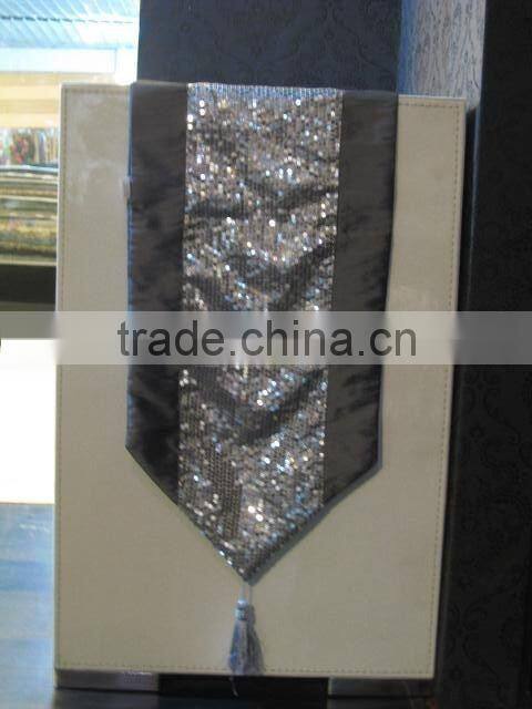 Fashion Table runner