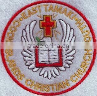 felt fabric round design embroidered patch/custom embroidered patches for student
