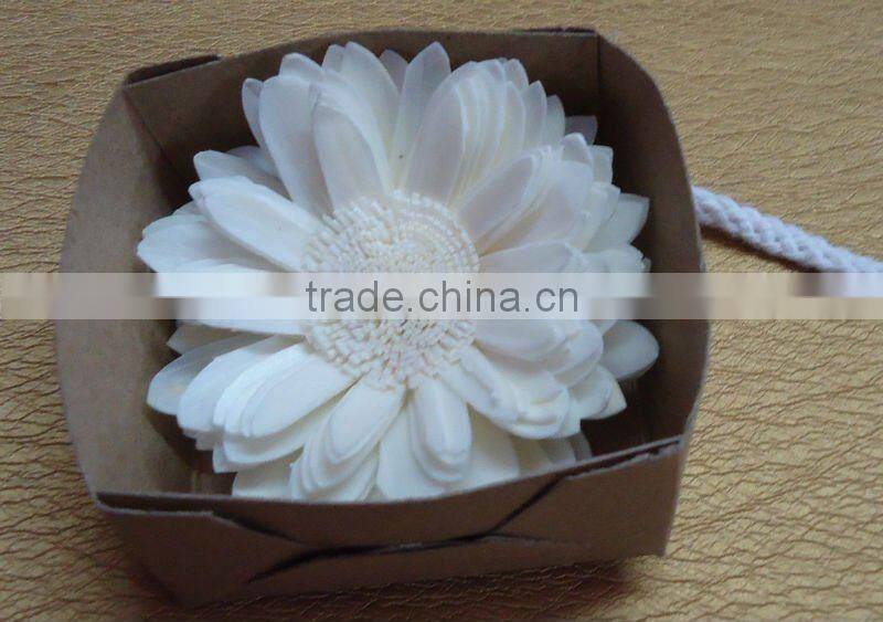 Balsa wood flower