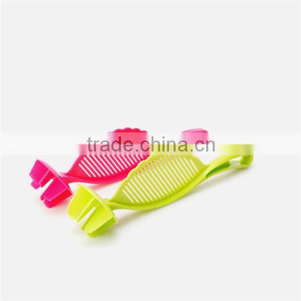 Creative easy to use plastic rice colander rice washer
