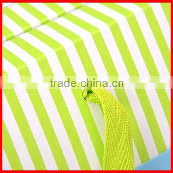 New Designed Seal Colorful Shopping Paper Bags With Ribbon