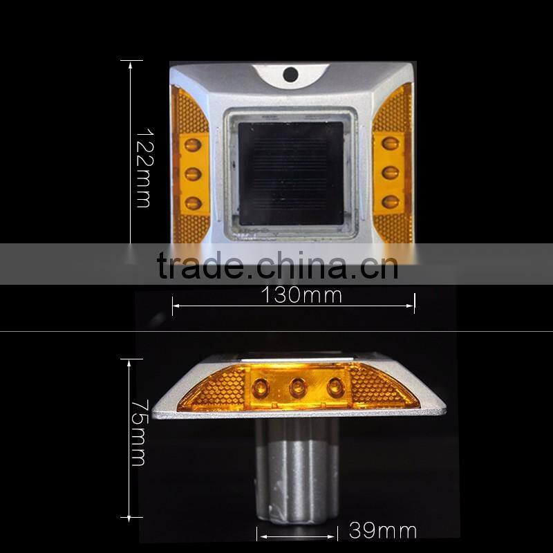 Landscape Garden Solar Powered Yellow Light Raised Pavement Maker Road Stud