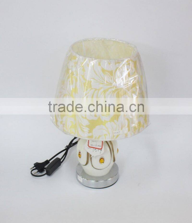 No.1 yiwu exporting commission agent wanted pretty european style bedside table decorative lamp