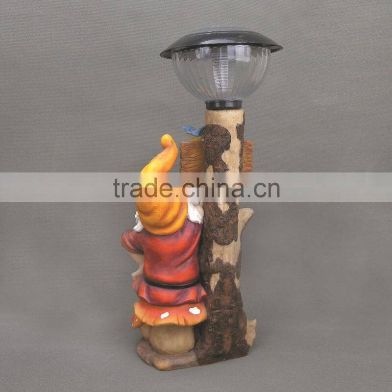 Custom lovely LED resin gnome solar garden light,garden gnomes for garden decoration