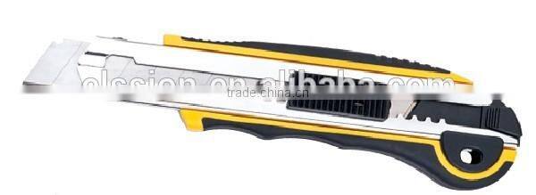 Heavy duty utility knife cutter with skidproof TPR rubber grip handle