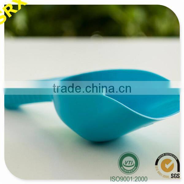 High quality 3 colors plastic ice scoop, mini ice scoop of buffet tools fruit candy party, OEM plastic ice scoops manufacturer