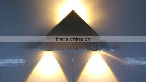 Triangle LED Wall Sconces Light Fixture Bedroom Porch Hotel Canteen Modern Lamp