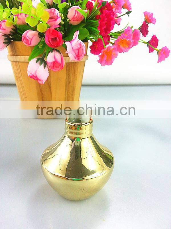 golden glass jar