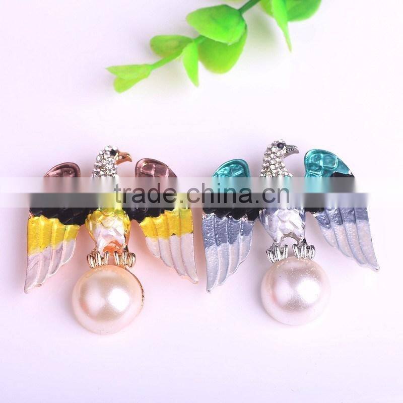 Womens Blue Yellow Oil Drop Eagle White Pearl Bead Elegant Fashion Breastpin Brooch Pin