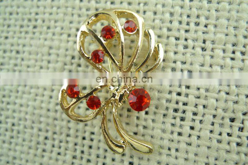 Cheap wholesale rhinestones brooch for wedding invitations