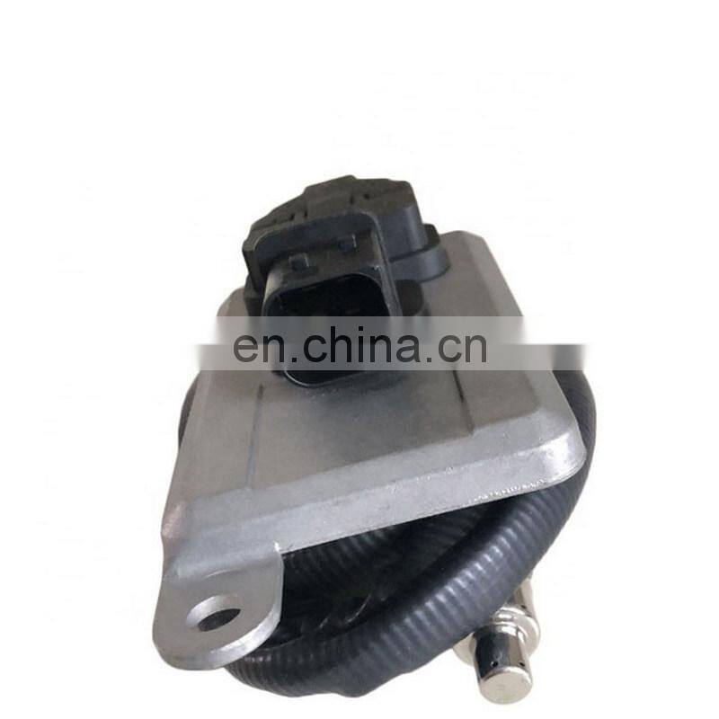 12V Square Four Needles Nitrogen Oxide Sensor 5WK9 6750C 2006246 5WK96750C