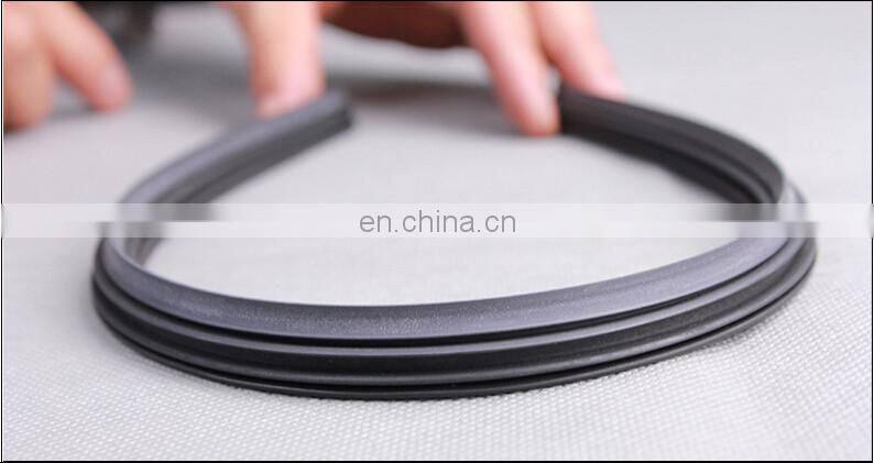 Frame rubber refill with metal plate for frame wiper blade