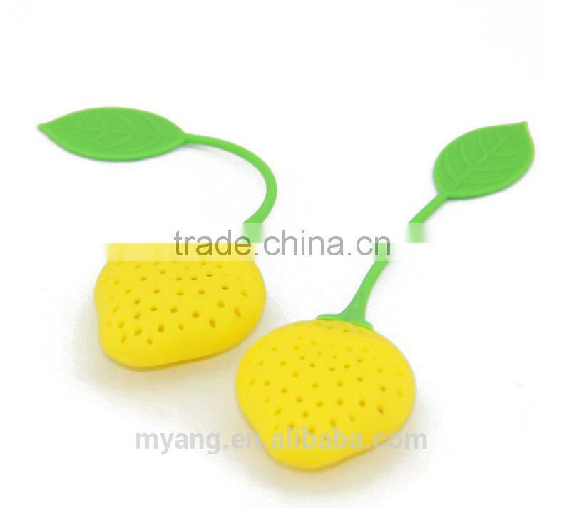 Wholesale strawberry fruit silicone tea infusers /silicone strawberry tea infuser with lid