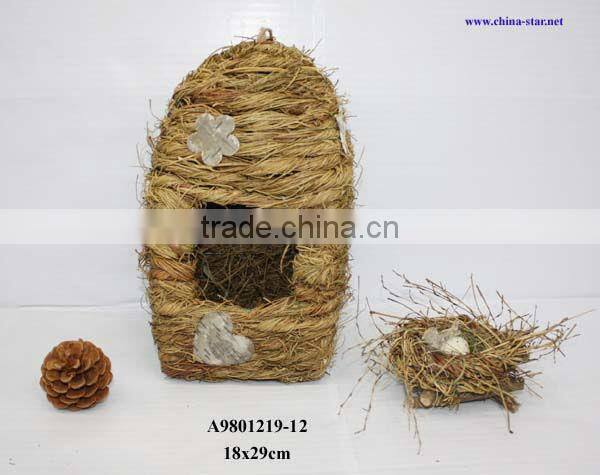 natural grass birdhouse