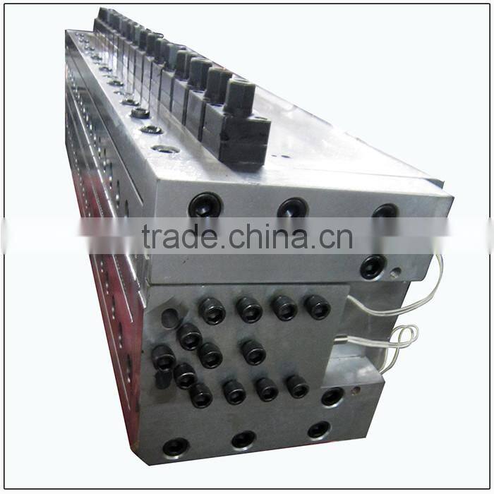 Supply PP adjustable hollow grid plate extrusion plastic molding