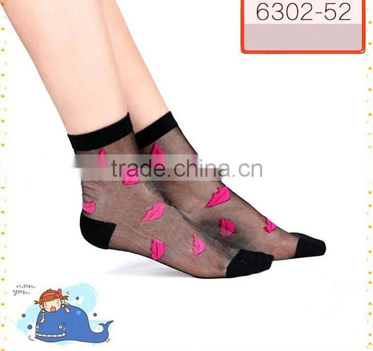 Hot sales Colorful Ultrathin Transparent Beautiful Crystal Elastic Calcetines Short Women Socks Summer Sock Womens