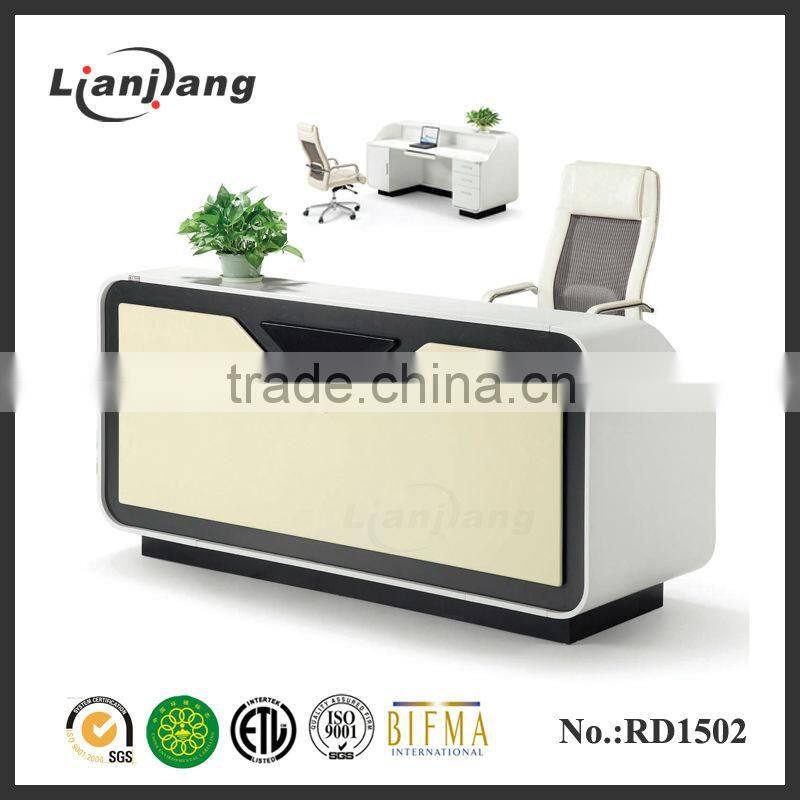 Big 5 star hotel reception desk size