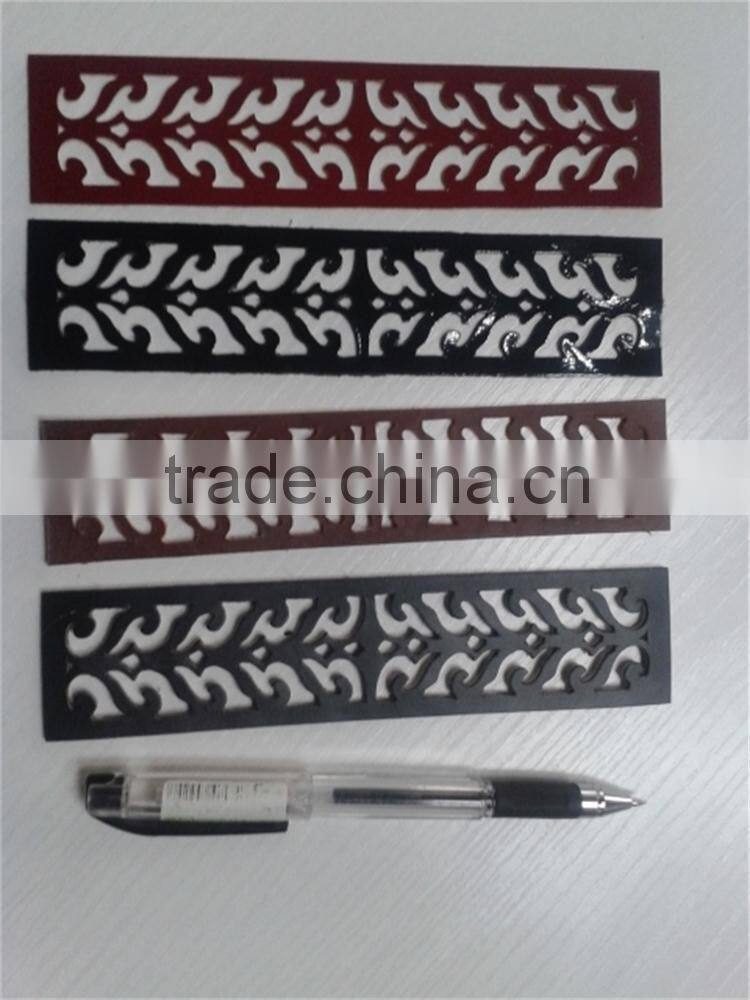 Leather cloth plastic glove cutting machine by oscillating knife