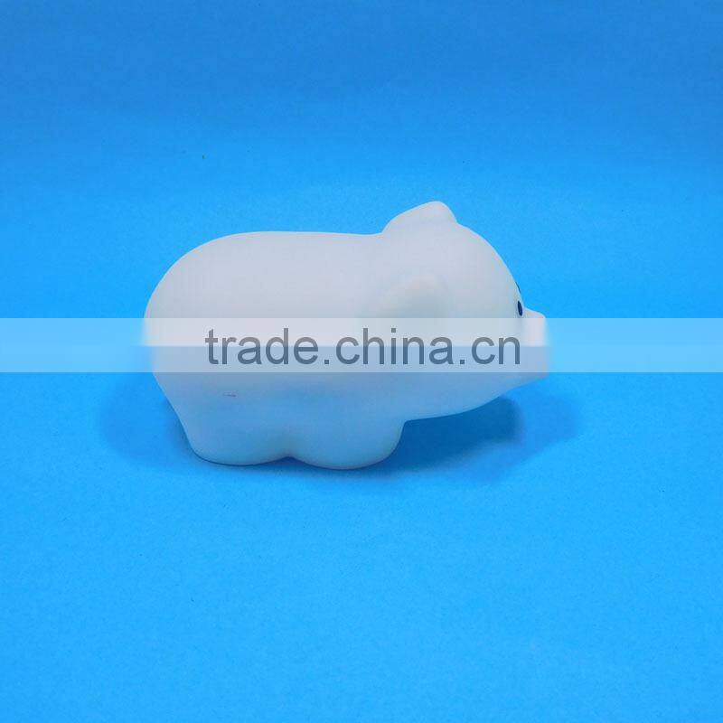 Room Decoration Happy Plastic Pig Shape 7 Color Changing Mini Light with 3 Button Cell