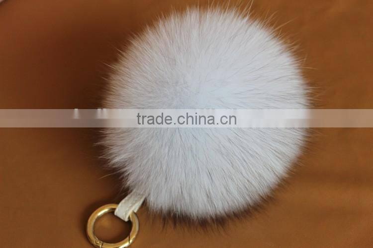 2016 Latest Fashion White Black 100% Real Fox Fur Pom Pom Girl Keychains