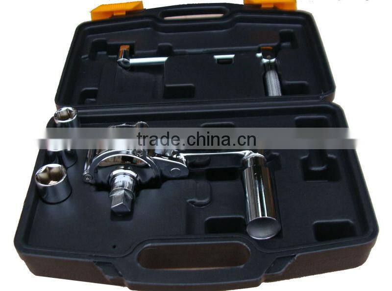 Car wrench