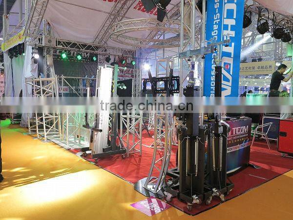 Simple and Easy-Moving Head Light Truss Stands