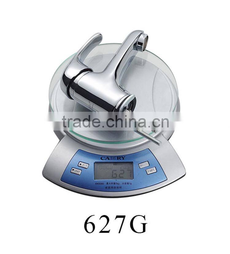 QL-1152 new form durable deck mounted brass basin faucet