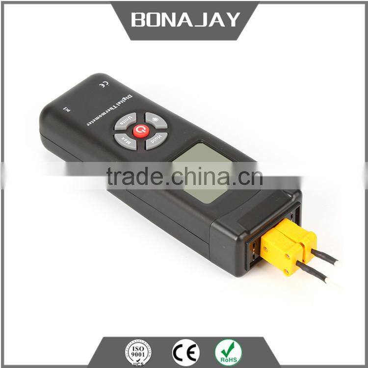Digital Thermometer with two Type K thermocouples input