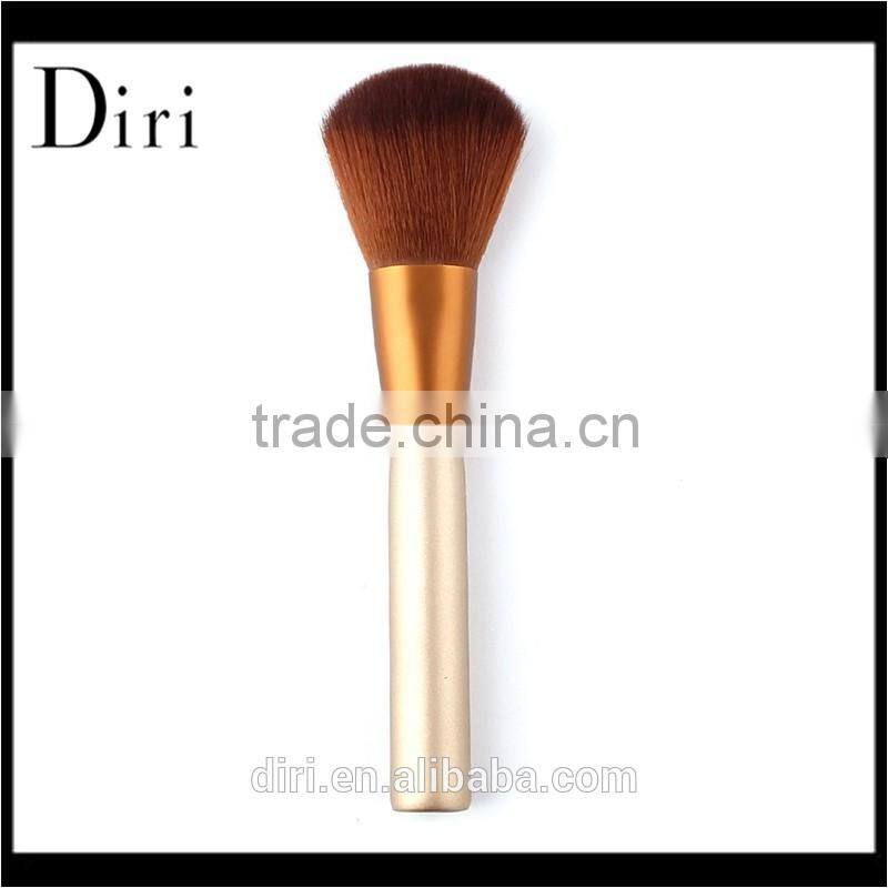 Flame shape wooden handle synthetic hair concealer brush