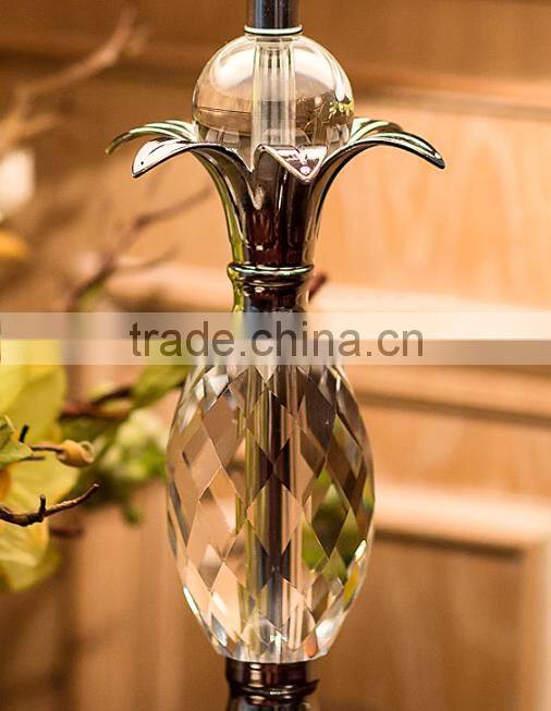 Concise design clear K9 crystal lamp body metal bottom table lamp