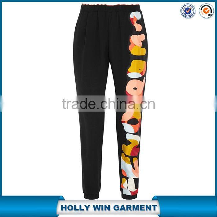 New design printed tapered sweat pants