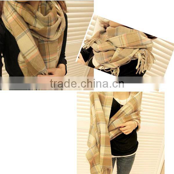 Hot sales different colors choice fashion design fake cashmere plaid pattern design scarf with tassel warm fashion scarf