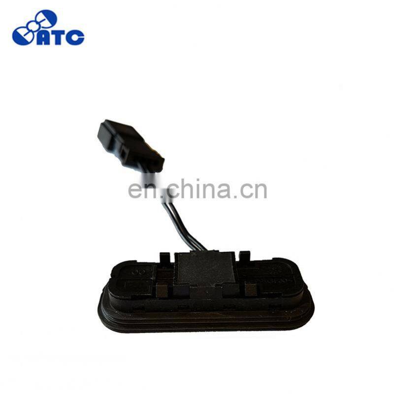Tailgate Release Switch For 2017 2018 C-hevy C-hevrolet C-ruze 1.4L 1.6L 13422270